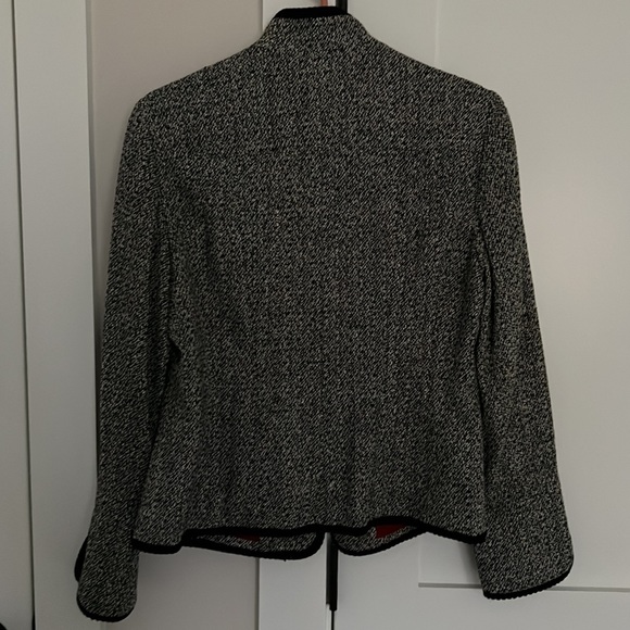 Charter Club blazer size 8. Like new condition. - Picture 2 of 7